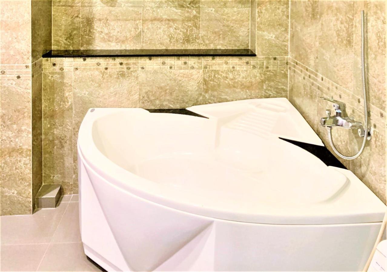 Bao Tran Hotel Хошимин Экстерьер фото
